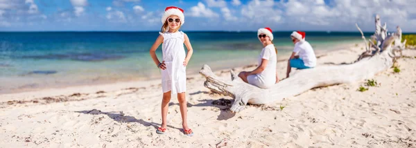 Családi karácsony a strandon — Stock Fotó