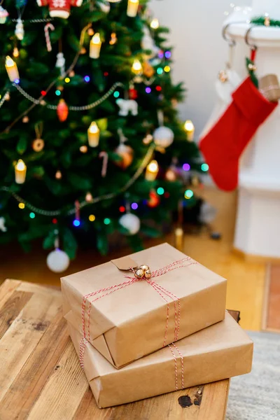 Noel hediyeler ve presents — Stok fotoğraf