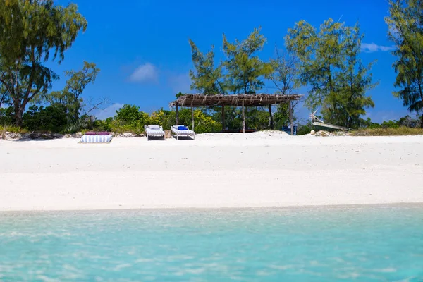 Idyllischer strand in afrika — Stockfoto