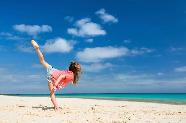 Menina bonito em férias — Fotografia de Stock