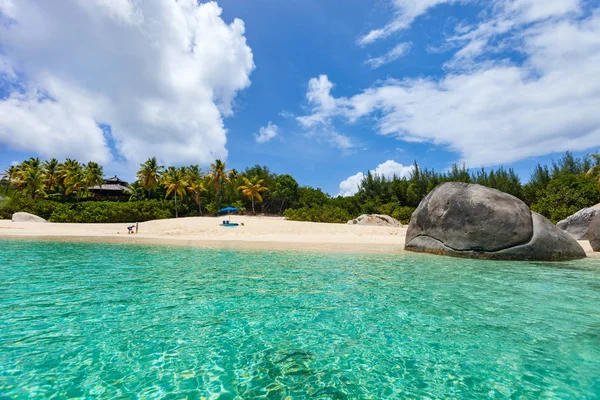 Superbe plage aux Caraïbes — Photo