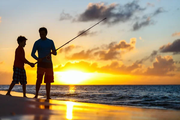 Családi halászati beach — Stock Fotó