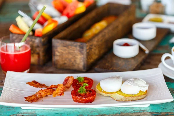 Desayuno con huevos —  Fotos de Stock