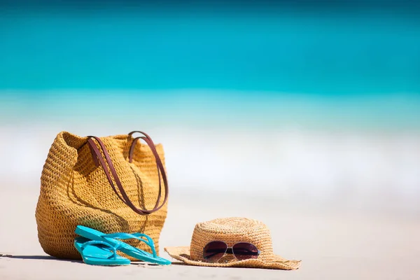 Beach vacation essentials — Stock Photo, Image