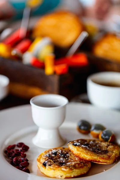 Frühstück mit Pfannkuchen — Stockfoto