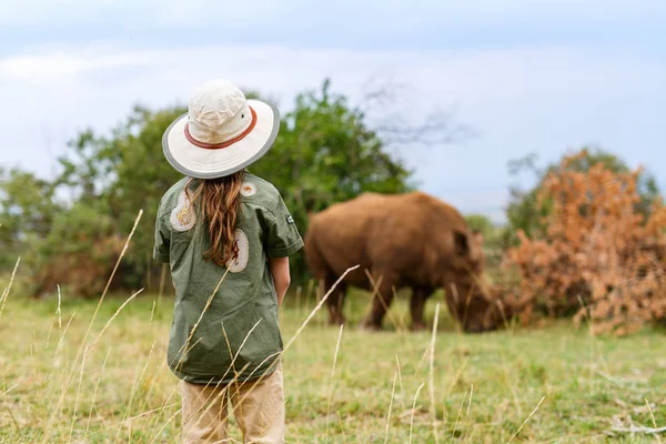 Little girl on safari — Stock Photo, Image