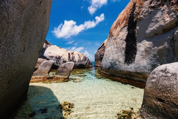 Prachtige strand in het Caribisch gebied — Stockfoto