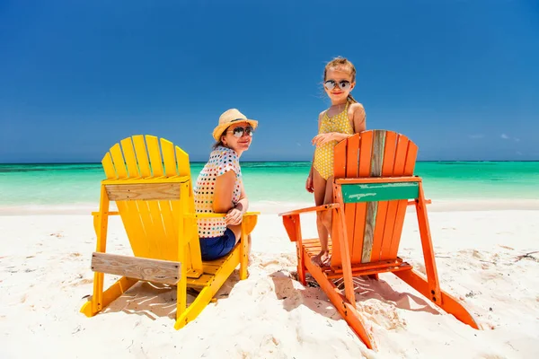 Mãe e filha em férias no Caribe — Fotografia de Stock