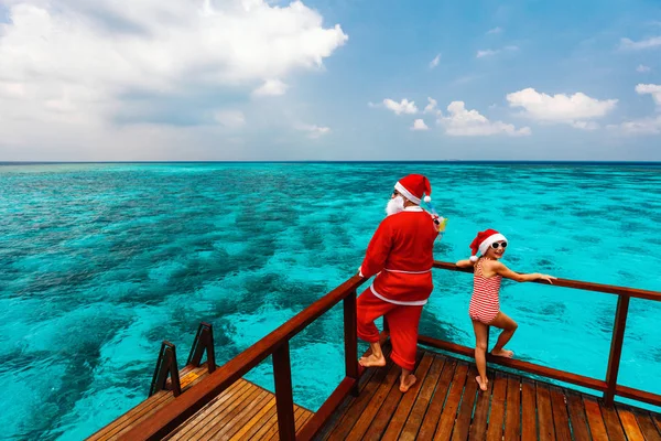 Babbo Natale e bambina — Foto Stock