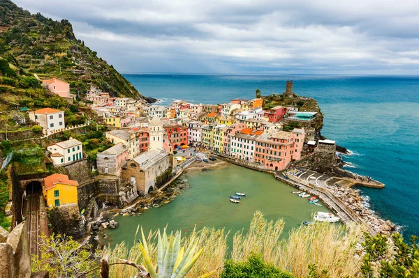 Cinque Terre Vernazza köyde — Stok fotoğraf