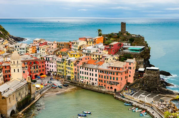 Cinque Terre Vernazza köyde — Stok fotoğraf