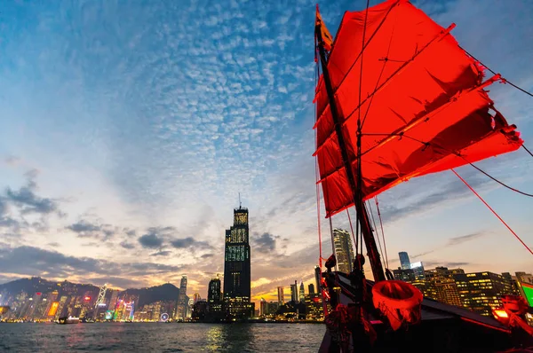 Junk boot in hong kong — Stockfoto