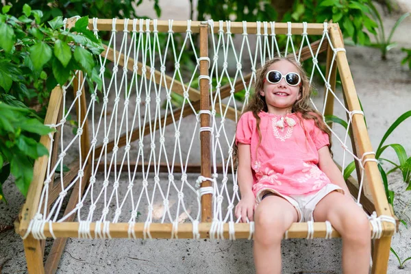 Niña al aire libre — Foto de Stock