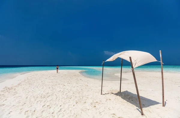 Praia de areia branca perfeita — Fotografia de Stock