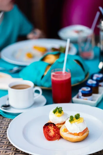 Pyszne śniadanie z jajka Benedykta — Zdjęcie stockowe