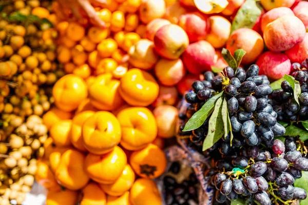 販売のための市場で果物 — ストック写真