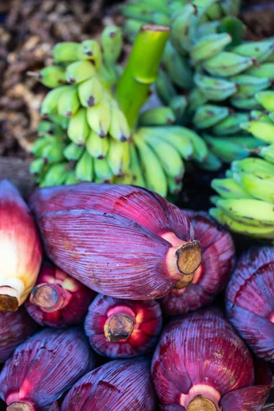 Frisches Bio-Obst — Stockfoto