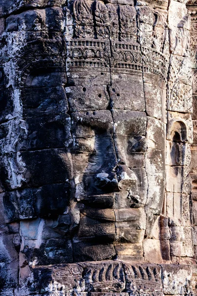 Лица древнего храма Байон — стоковое фото