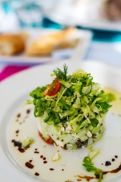 Deliciosa ensalada griega —  Fotos de Stock