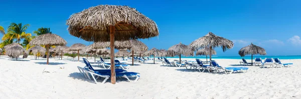 Hermosa playa caribeña — Foto de Stock