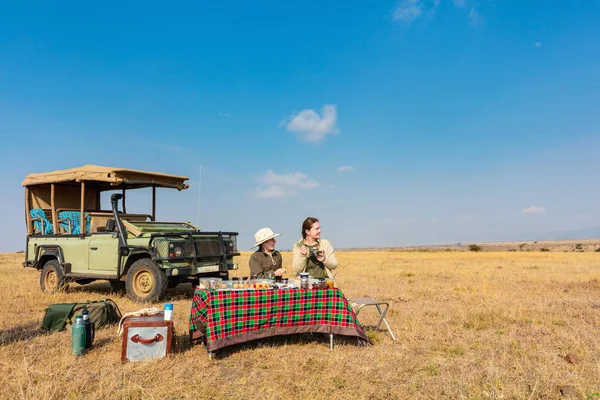 Family safari — Stock Photo, Image