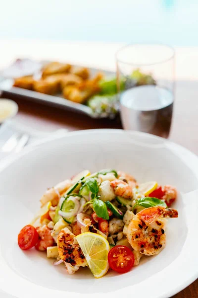 Delicious seafood lunch — Stock Photo, Image