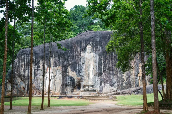 Tempio Buduruwagala Con Sculture Ben Conservate Sul Muro Wellawaya Sri — Foto Stock