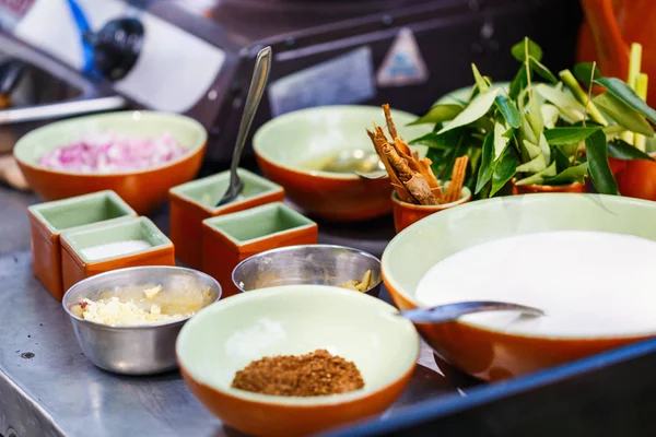 Gewürze Kochen Zutaten Für Die Herstellung Von Curry — Stockfoto