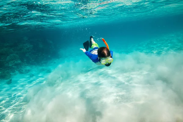 Cute Teenage Boy Swimming Underwater Shallow Turquoise Water Tropical Beach — Stock Photo, Image