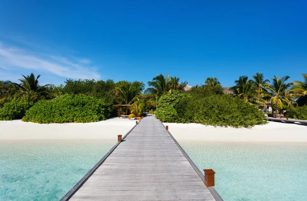 Wooden Pathway Leading Beautiful Tropical Island — Stock Photo, Image