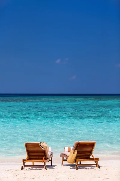 몰디브에서 해변에서 라운지의 — 스톡 사진