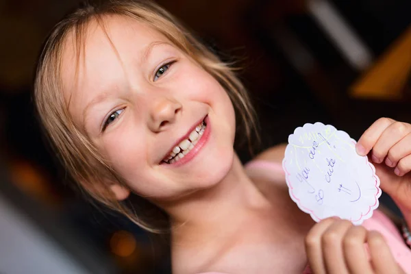 Casual Portrait Adorable Little Girl — Stock Photo, Image