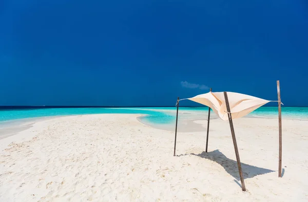 Wunderschöner Tropischer Strand Auf Einer Sandbank Auf Den Malediven — Stockfoto