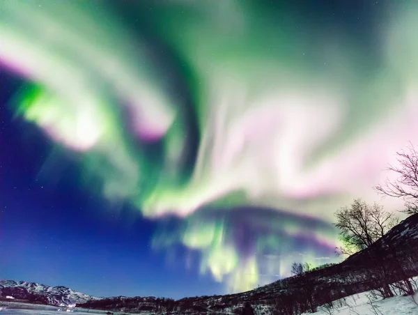 Incríveis Luzes Norte Aurora Borealis Atividade Acima Costa Noruega — Fotografia de Stock