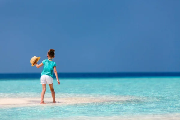 Чарівна Дівчинка Пляжі Під Час Літніх Канікул — стокове фото