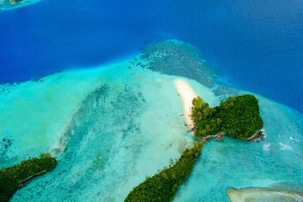 上からパラオ諸島の美しい景色 — ストック写真