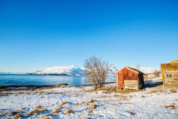 Beautiful Winter Landscape Northern Norway Wooden Huts Overlooking Breathtaking Fjords — Stock Photo, Image