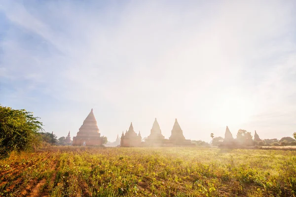 Vista Deslumbrante Paisagem Com Milhares Pagodes Budistas Históricos Stupas Bagan — Fotografia de Stock