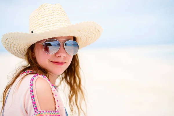Casual Portrait Little Girl Outdoors Summer Day — Stock Photo, Image