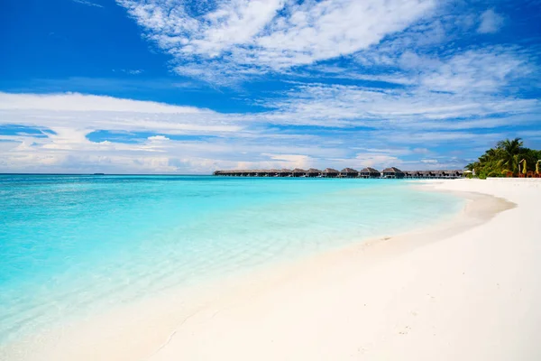 Bella Spiaggia Tropicale Sull Isola Esotica Alle Maldive — Foto Stock