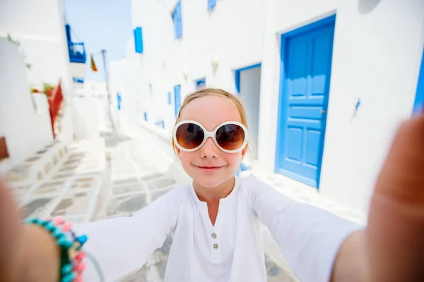 Little Tourist Girl Taking Selfie Mobile Phone Street Traditional Greek — Stock Photo, Image