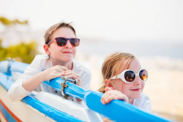 Happy Brother Sister Vacation — Stock Photo, Image