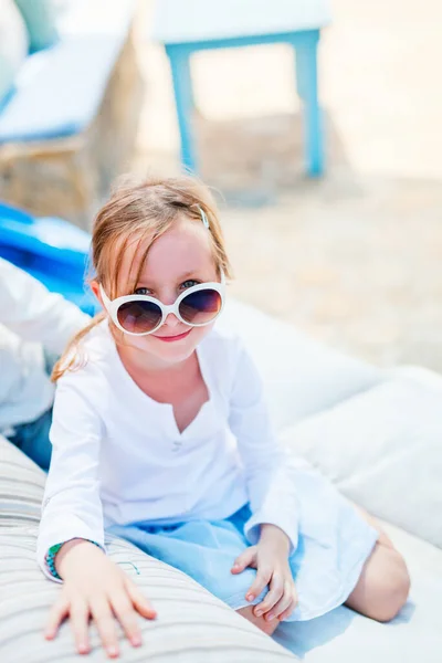 Retrato Casual Menina Livre Dia Verão — Fotografia de Stock