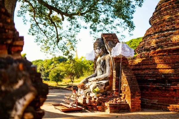 Αρχαία Yadana Hsemee Παγόδα Και Βούδα Άγαλμα Inwa Μιανμάρ — Φωτογραφία Αρχείου