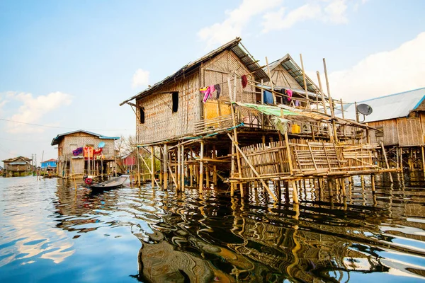 Traditionelles Schwimmendes Dorf Auf Dem Inle Lake Myanmar — Stockfoto