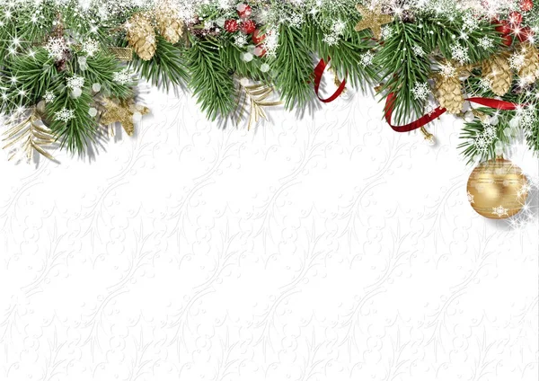 Natale sfondo bianco con agrifoglio, cono, neve e abete — Foto Stock