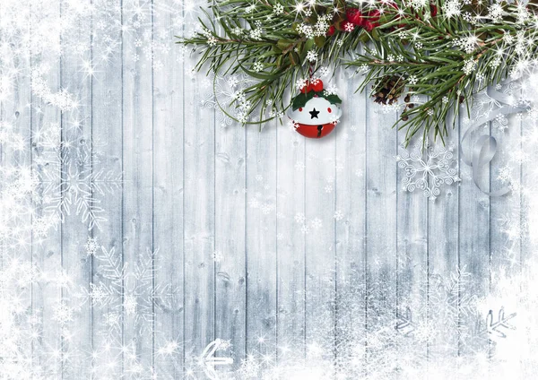 Jingle campanas en el árbol de Navidad con espacio para copiar —  Fotos de Stock