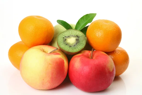 Ripe fruit for a healthy diet — Stock Photo, Image