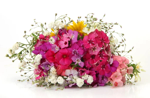 çiçekler beyaz zemin üzerinde bir cam Grup
