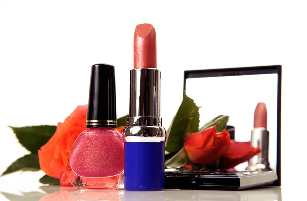 Dekorative Kosmetik Und Rose — Stockfoto